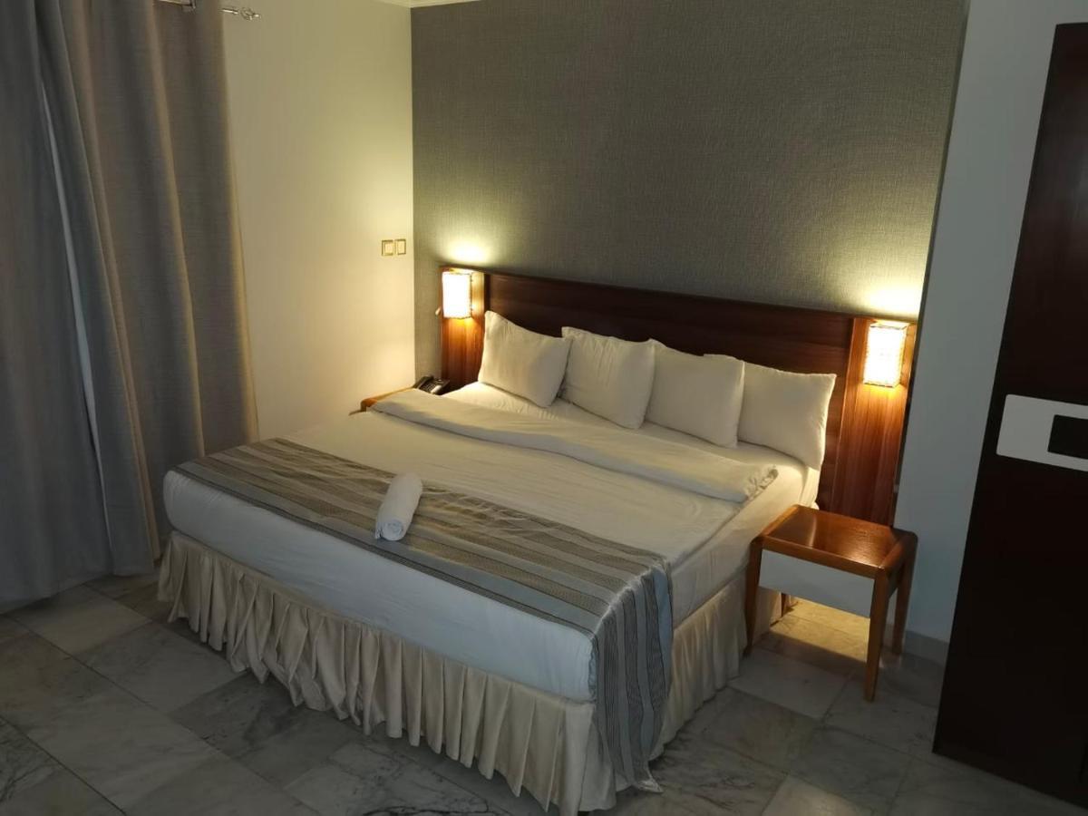 Al Ghubrah Plaza Hotel Maskat Zewnętrze zdjęcie